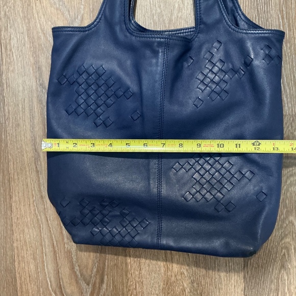 Bottega Veneta lamb leather tote bag - Picture 11 of 12